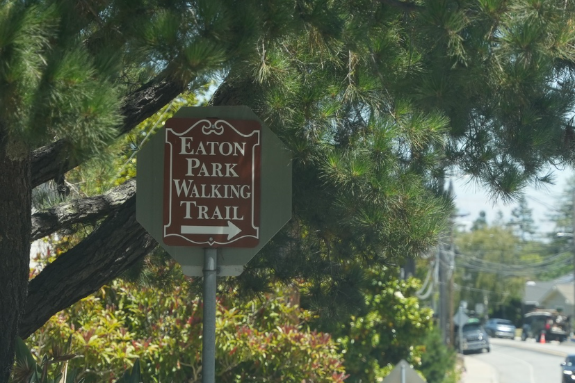 Neighborhood Neighborhood-128