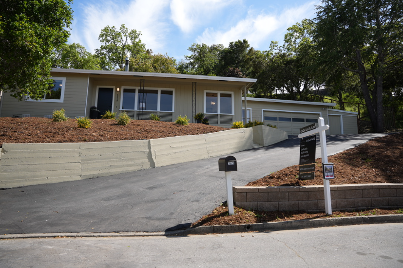 Neighborhood Neighborhood-4