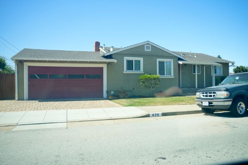 Neighborhood Neighborhood-121