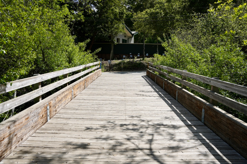 Neighborhood Neighborhood-109